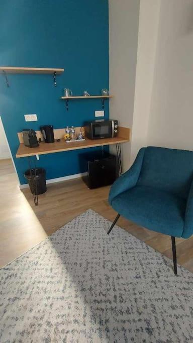 Mister Hinster - Studio Tout Confort Centre Ville Nogent-Le-Rotrou - 1E Etage 외부 사진